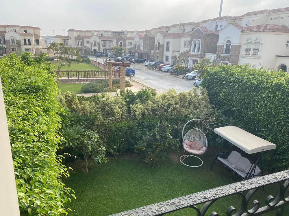 Divina Gardens